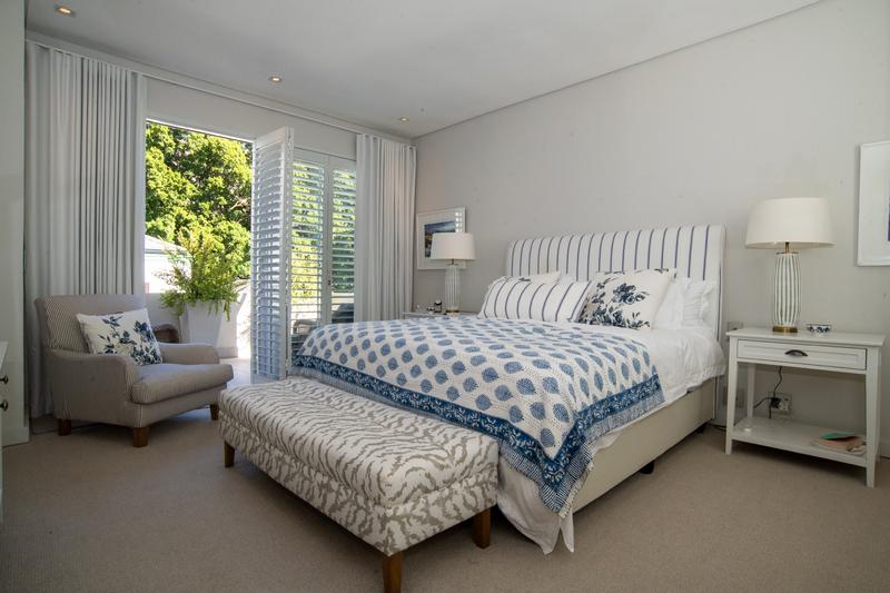 To Let 2 Bedroom Property for Rent in Green Point Western Cape